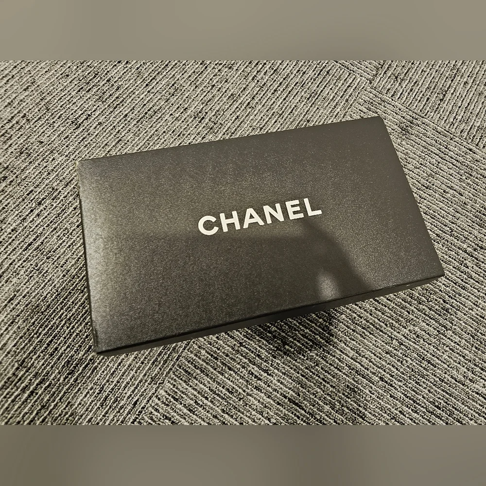 AUTHENTIC CHANEL VINTAGE NOIR CHAIN HEEL SZ 37